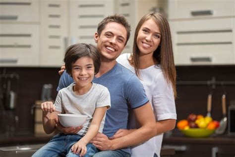 Types of carbon monoxide detectors. In Charge Electric