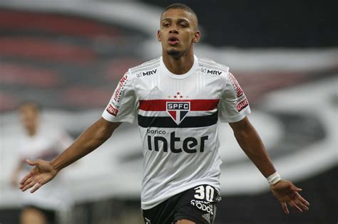 We did not find results for: Vote: quem foi o melhor jogador do São Paulo em 2020 ...