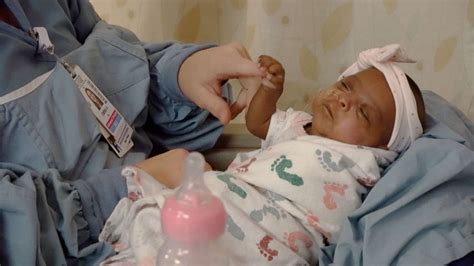 Worlds Smallest Surviving Baby Born At 5 Pounds Goes Home 5 Months