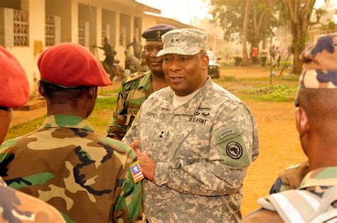 Army Lt Gen Hooper Named Dsca Head