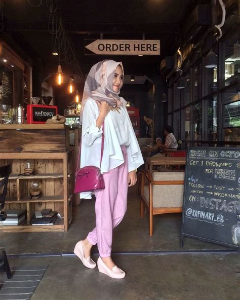 We did not find results for: 6 Inspirasi OOTD Hijab Buat Kamu yang Nggak Mau Ribet Tapi ...