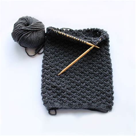 We did not find results for: Loop-Schal für den Freund stricken: Einfache DIY-Anleitung