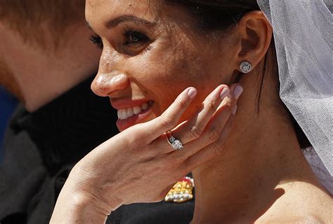Meghan Markles Wedding Ring Is Stunning — Get The Details