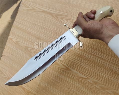 Handmade Hunting Bowie Knife Outdoor Survival Knife Sharp Steel Blade