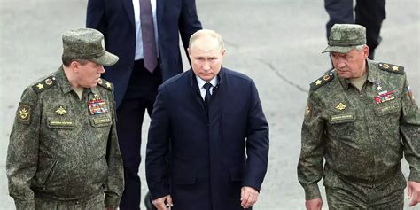 Russian Military Leaders Discussed Using Nukes In Ukraine A Dire