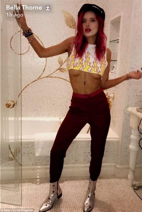 Bella Thorne Flashes Underboob In Tiny Crop Top Daily Mail Online