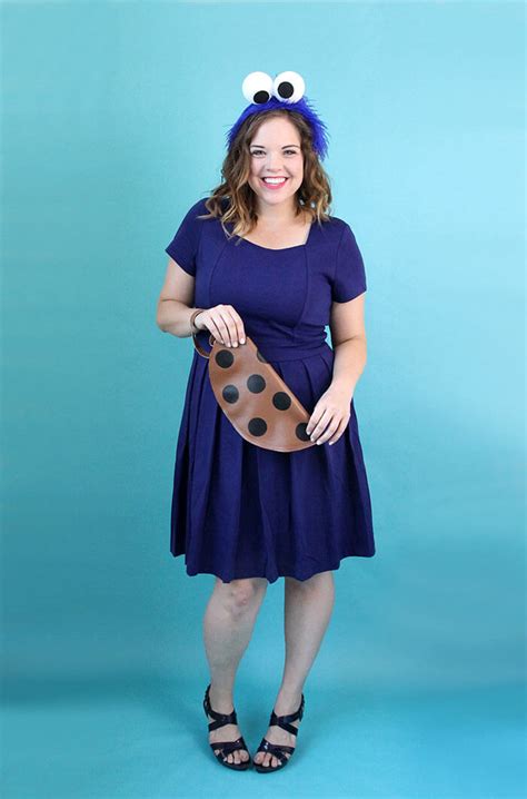 What to get for a cookie monster party? Easy Homemade Cookie Monster Costume - Persia Lou