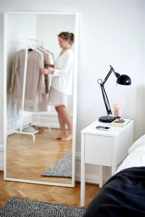 Ikea led blavik wandleuchte lampe spiegel weiß batteriebetrieben badspiegel neu. IKEA Lampen und Tische mit Qi-Ladegerät ab April