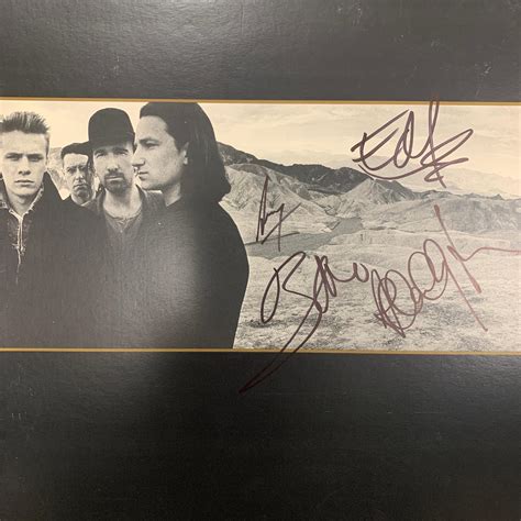 Lot U2 Joshua Tree Signed Album