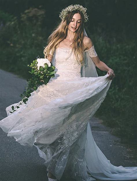Böhmisches hochzeitskleid von charchy # weloveboho # boho # bohemian # gypsy # freespirit # fas … #bohemien #bohmisches #charchie #freier geist source by elainevalerieofficial. 10 Beautiful Bohemian Wedding Dresses | Boho Wedding Dresses