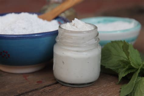 How To Make Homemade Baking Soda Toothpaste Well Being Secrets
