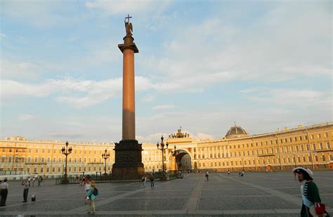 7 фактов о Дворцовой площади в Санкт Петербурге — полезные интересные поразительные Санкт