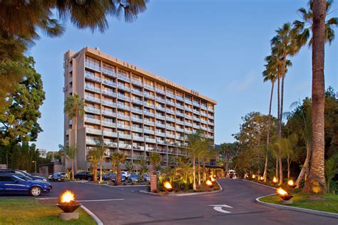 Hotel La Jolla Curio Collection By Hilton What To Know Before You