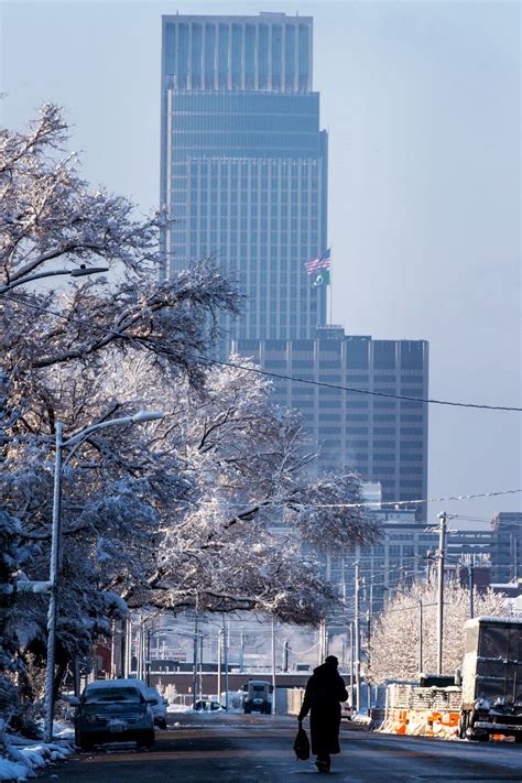 With More Than 3 Inches Omaha Smashes The Snowfall Record For April 16
