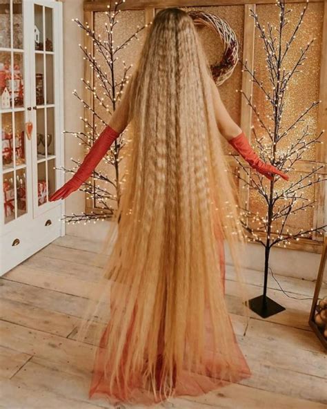 real life rapunzel with 1 8 meter long hair barnorama