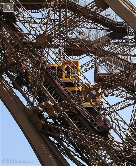 High Definition Photographs Of The Eiffel Tower In Paris Page 1