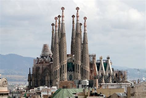 Templo De La Sagrada Familia Barcelona España Museos Y Monumentos