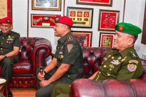 Deputy Chief Of Army Receives Courtesy Call From Danjen Kopassus Tni