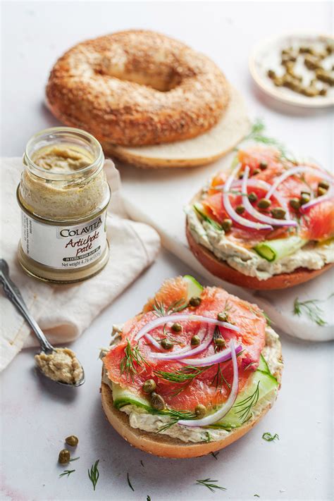 Place a slice of smoked salmon and some sliced cucumber on top of 4 pieces of bread and top with the remaining slices of bread. Smoked Salmon Bagel Sandwich with Artichoke Pate Spread ...