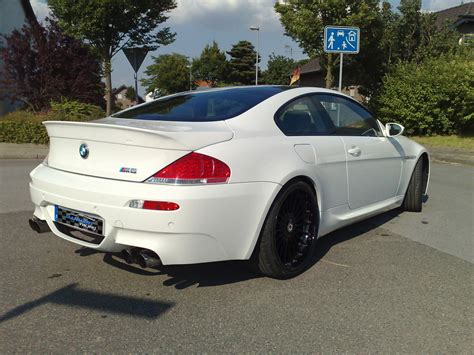 The bmw m3, bmw m4, and bmw m6 gran coupe put together is a mean and lithe trio to push on the track. Bmw M6 V10 - reviews, prices, ratings with various photos