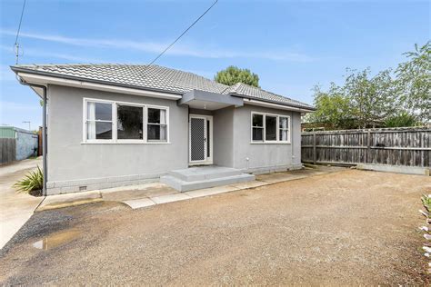 1163 Separation Street Bell Park Vic 3215 Townhouse For Sale Homely