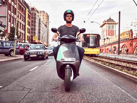 gogoro tesla das scooters cresce na europa lubes em foco