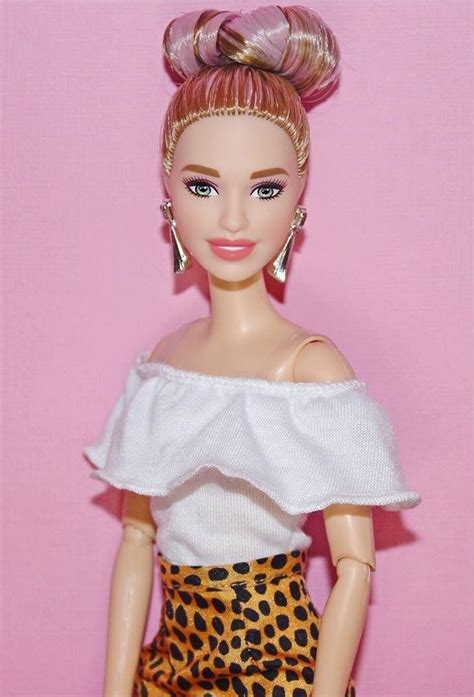 Pin By Olga Vasilevskay On Barbie Fashionistas Сolor Hair Barbie Fashion Vintage Barbie Dolls