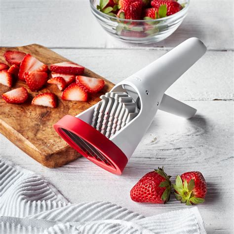 Chefn Strawberry Slicester Sur La Table