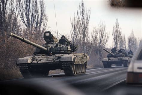 Fears Rise as Russian Military Units Pour Into Ukraine - The New York Times