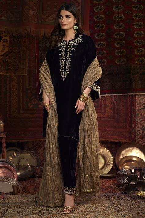 koel b two piece velvet dress designs velvet pakistani dress pakistani fashion party wear