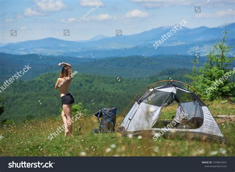 Back View Attractive Naked Female Hiker Nh C S N Shutterstock