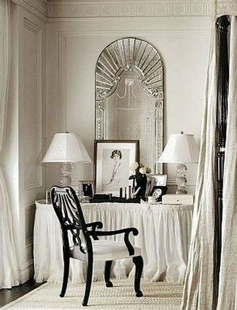 20 Best Old Hollywood Glamour Bedroom Interior Design Ideas