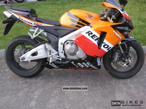 Acceleration testing and soundcheck of the 2013 honda cbr 600 rr repsol edition. 2006 Honda CBR 600 RR Repsol, 1 year warranty