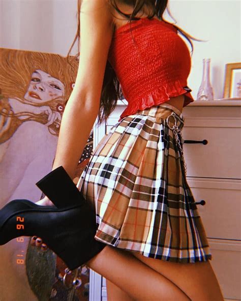 Plaid Skirt And Platform Boots Is An Undefeated Combo 🌹💣 Top And Skirt