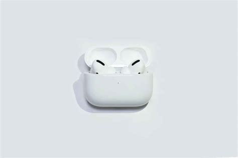 Apple may be planning on releasing a new generation of its airpods pro wireless headphones later than previously expected, in the second half of 2020 or sometime in 2021. 2020年版AirPods Proを極める!使い方やレビュー動画20選!