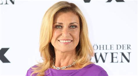 Still married to her husband hans rudolf wöhrl ? Dagmar Wöhrl als „Miss Germany": So heiß sah die Löwin ...