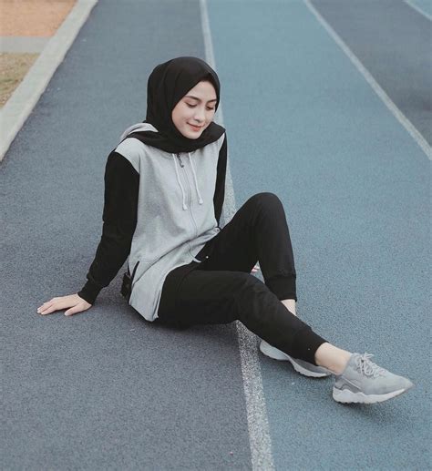 Ootd Hijab Sporty : Your STYLE is Your LIFE: Ootd Hijab SPORTY.. : Mau tampil terlihat sporty ...