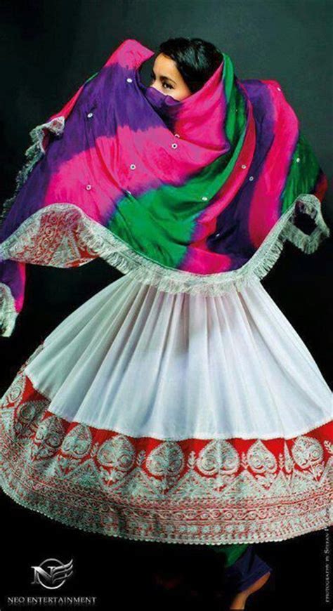 27 Ideeën Over Afghan Dresses And Attan Afghanen Kleren Afghaanse Jurken