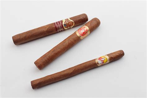 Diesen satz würden wohl viele aficionados (zigarrenliebhaber) unterschreiben: Kubanische Zigarren Bilder » Bilddatenbank » Stockfotos