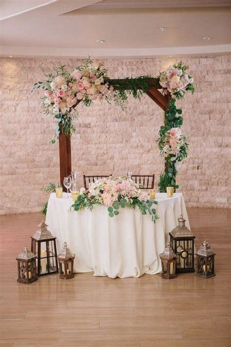 20 Rustic Country Wedding Sweetheart Headtable Ideas - Hi Miss Puff