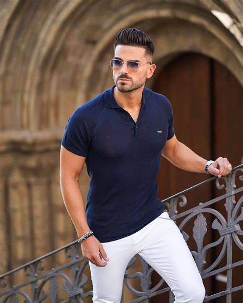 Simple cut with pocket and a bit of colourful detailing add a fun effect, preferred by many of us. 5 Best Smart Casual Menswear Combinations - The Ultimate ...