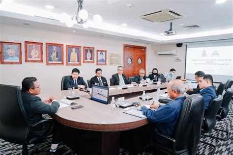 Malaysian communications and multimedia commission. Lawatan Hormat Delegasi Suruhanjaya Komunikasi dan ...