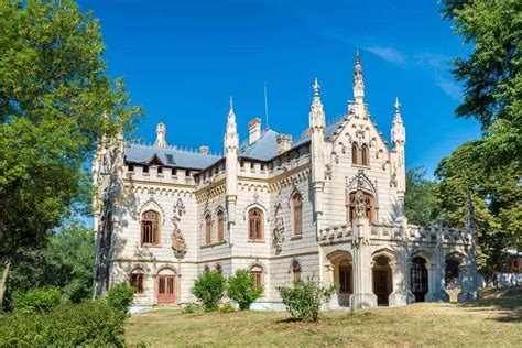 13 Of The Best Castles In Romania Photos