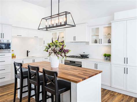 I also like the countertop choice. U Shaped Kitchen Designs & Ideas - realestate.com.au