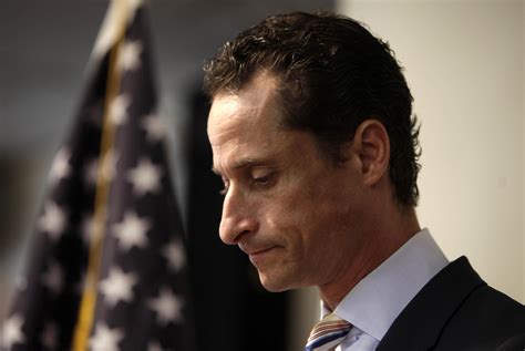 New York Democrat Anthony Weiner Resigns Here And Now