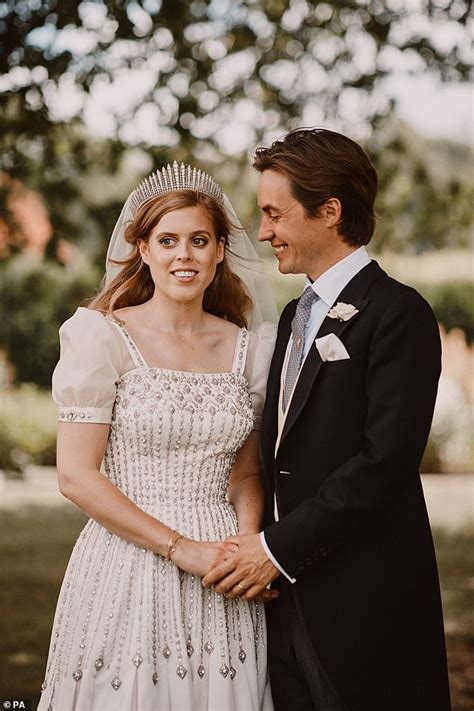 The princess, the elder daughter of the duke and duchess of york, married property tycoon edoardo. Princess Beatrice wedding: Unseen photo on Fergie's thank ...