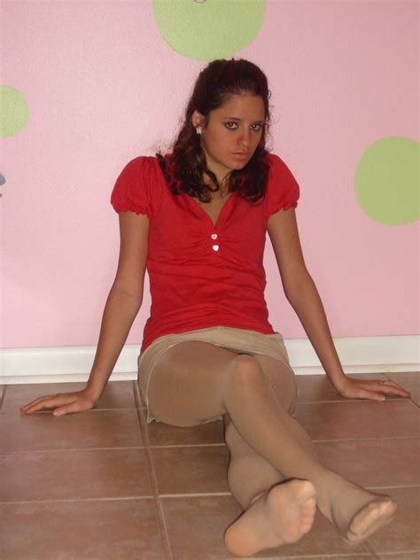 Pin On Beauty In Pantyhose