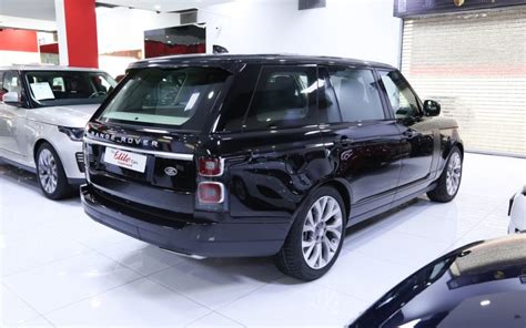 This model is available in numerous trim levels and it offers plenty of powertrain options. Range Rover Vogue Lwb 2020 for Sale in Dubai, AED 449,000 ...