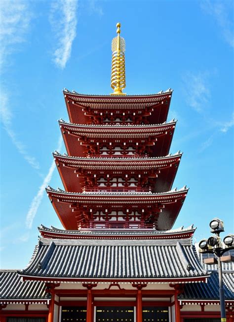 Pagoda De Cinq Histoires Temple Asakusa Tokyo Japon De Sensoji Photo