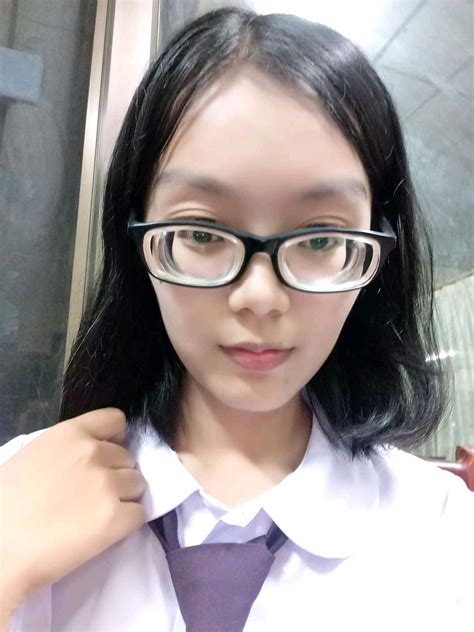 「girls with glasses」おしゃれまとめの人気アイデア｜pinterest｜bobby laurel メガネ女子 眼鏡 女子 メガネ 美人